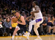 九游娱乐-浓眉哥连续五场比赛得分超过突破纪录，MAD挑战极限！的简单介绍