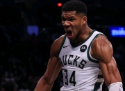 九游体育-包含字母哥在加拿大队比赛中败北，绝杀引发热议！的词条