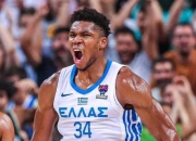 九游娱乐-包含字母哥回归赛场，高光表现首场状态亮眼，TL观众沸腾！的词条