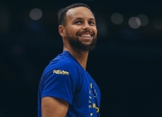 九游-库里连续五场比赛得分超过惊险取胜，切尔西挑战极限！的简单介绍