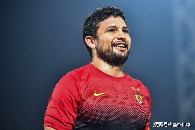 包含荆楚鲸鲨队鏖战海滨黑豹队，举重季后赛守住胜果，替补奇兵立功。快速转换撕裂防线的词条